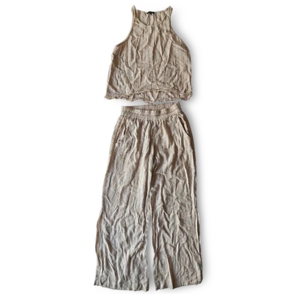 Drew Linen Blend 2-Piece Set: Scoop Neck Crop Top & Wide-Leg Pants - Picture 2 of 14